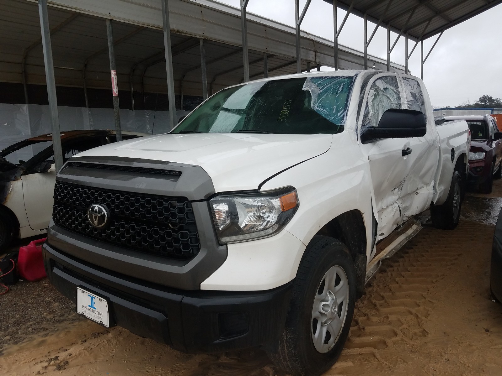 Photo 1 VIN: 5TFUM5F18KX082329 - TOYOTA TUNDRA DOU 