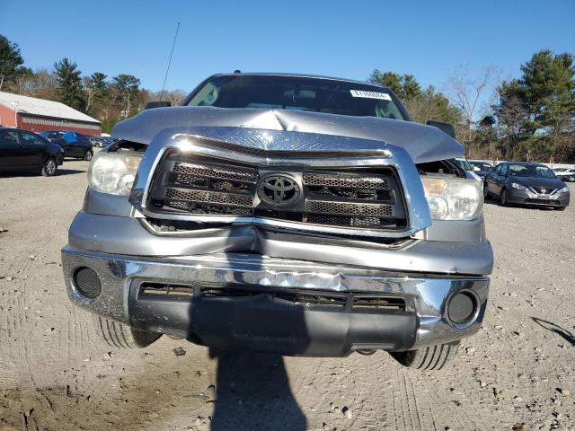 Photo 4 VIN: 5TFUM5F19AX007170 - TOYOTA TUNDRA DOU 