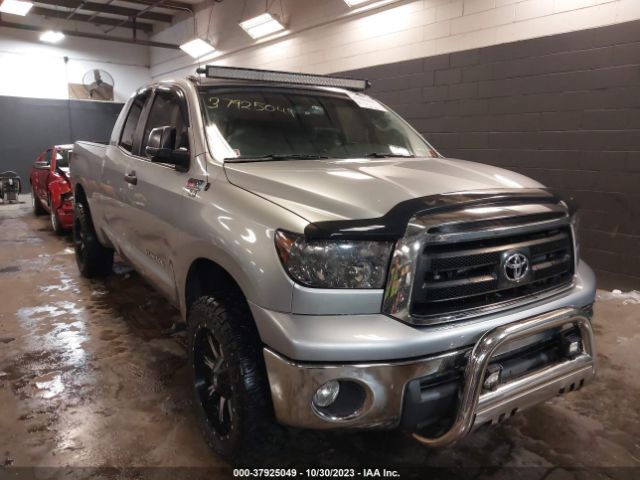 Photo 0 VIN: 5TFUM5F19AX012272 - TOYOTA TUNDRA 4WD TRUCK 