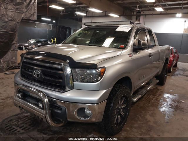 Photo 1 VIN: 5TFUM5F19AX012272 - TOYOTA TUNDRA 4WD TRUCK 