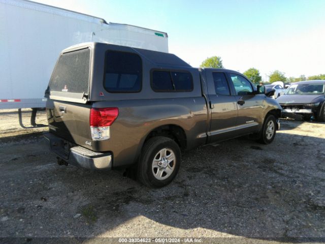 Photo 3 VIN: 5TFUM5F19BX020390 - TOYOTA TUNDRA 