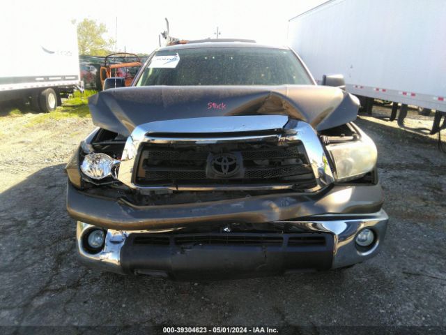 Photo 5 VIN: 5TFUM5F19BX020390 - TOYOTA TUNDRA 