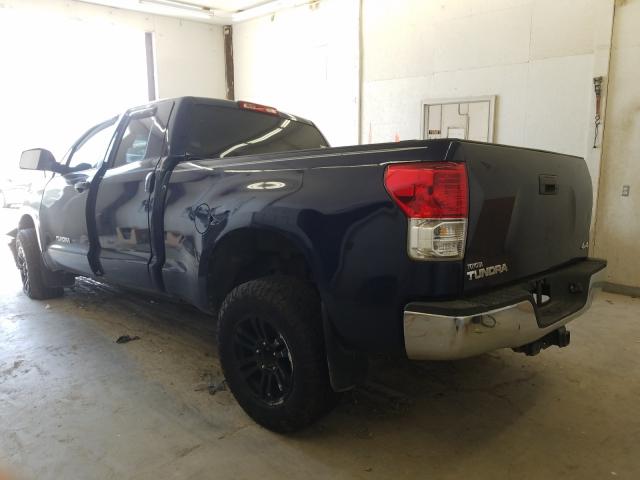 Photo 2 VIN: 5TFUM5F19CX032766 - TOYOTA TUNDRA DOU 