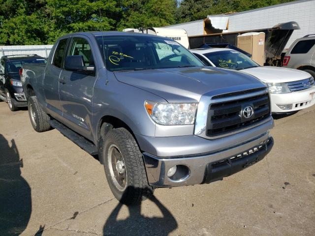 Photo 0 VIN: 5TFUM5F19DX044613 - TOYOTA TUNDRA SR 