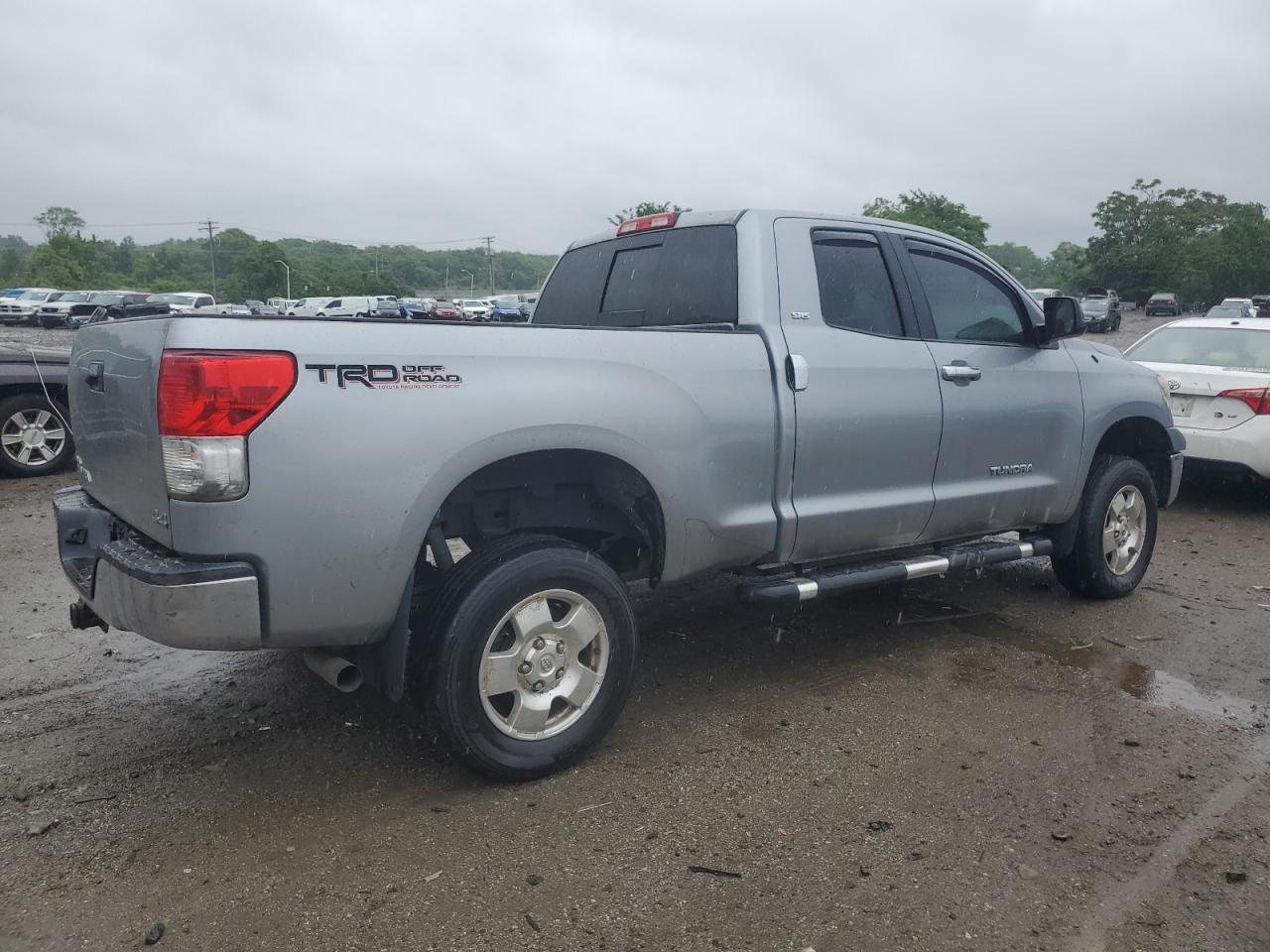 Photo 2 VIN: 5TFUM5F19DX045342 - TOYOTA TUNDRA 