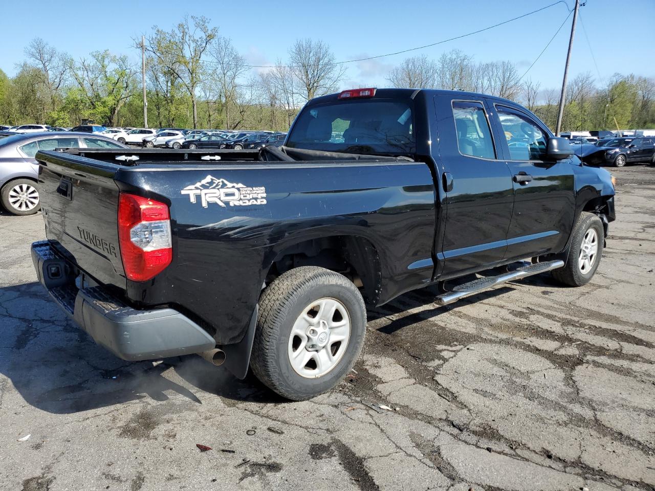 Photo 2 VIN: 5TFUM5F19EX051322 - TOYOTA TUNDRA 