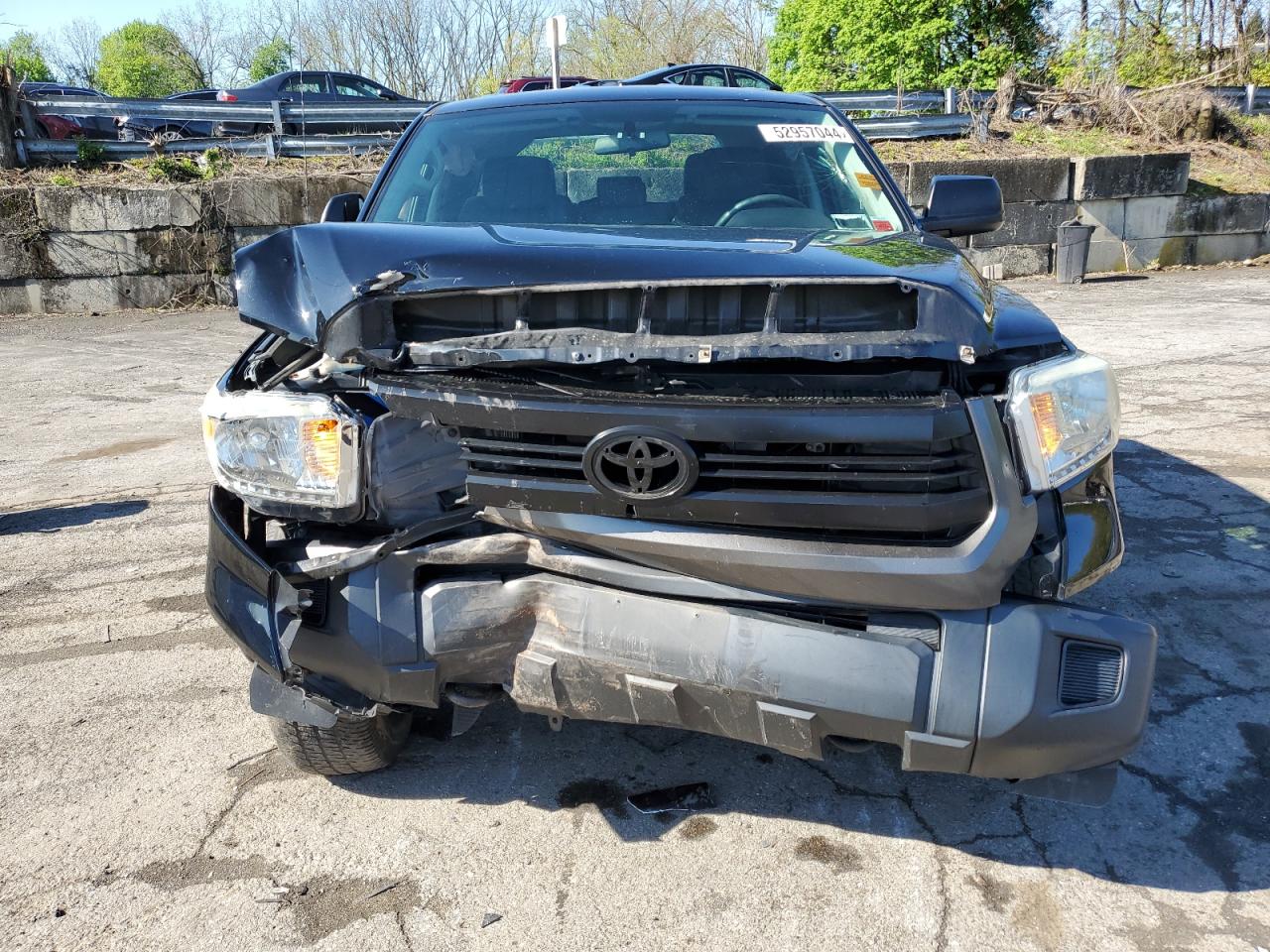 Photo 4 VIN: 5TFUM5F19EX051322 - TOYOTA TUNDRA 