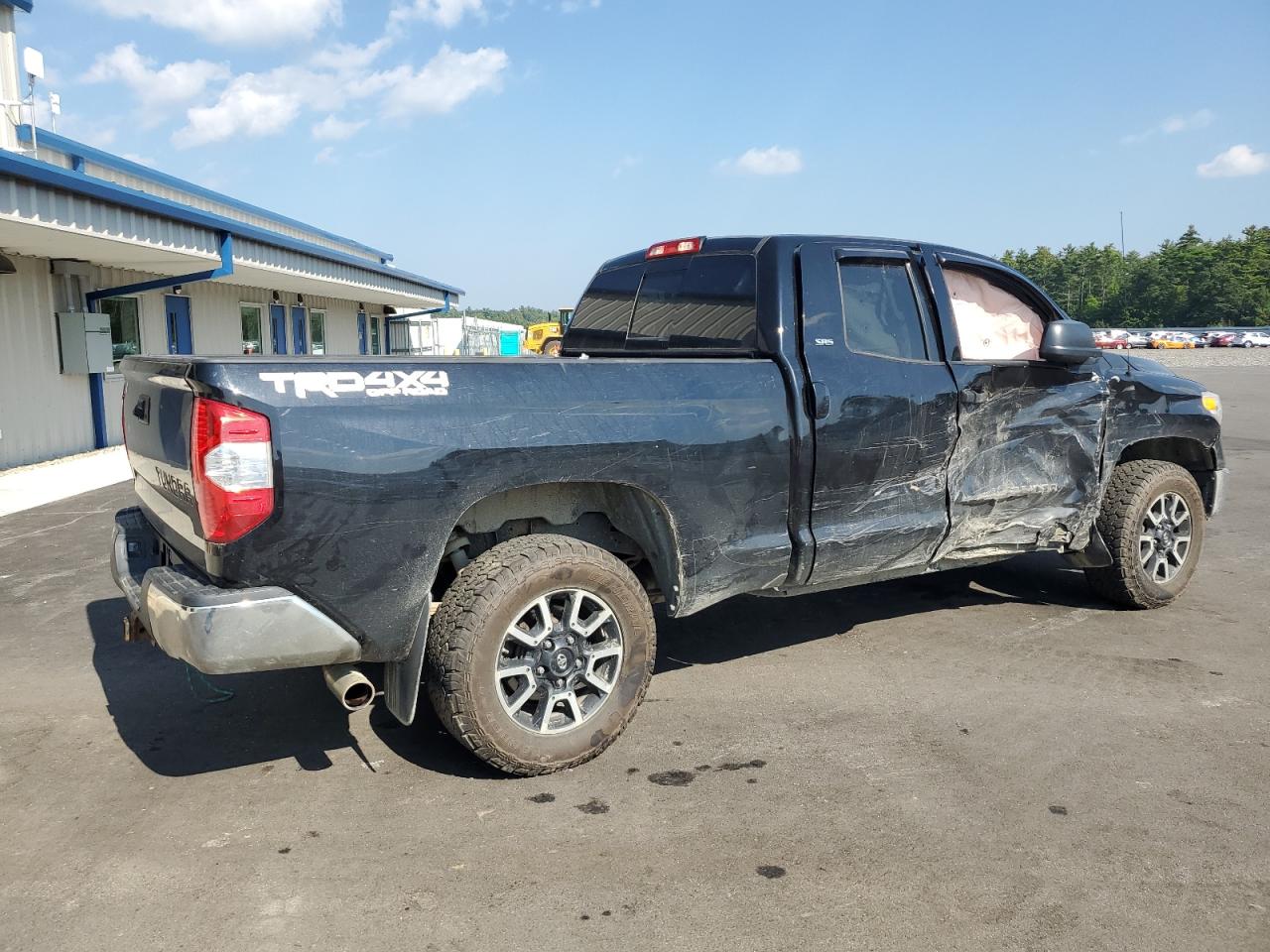 Photo 2 VIN: 5TFUM5F19FX061320 - TOYOTA TUNDRA 