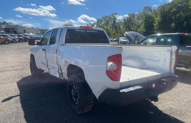 Photo 2 VIN: 5TFUM5F19HX074278 - TOYOTA TUNDRA 4WD 