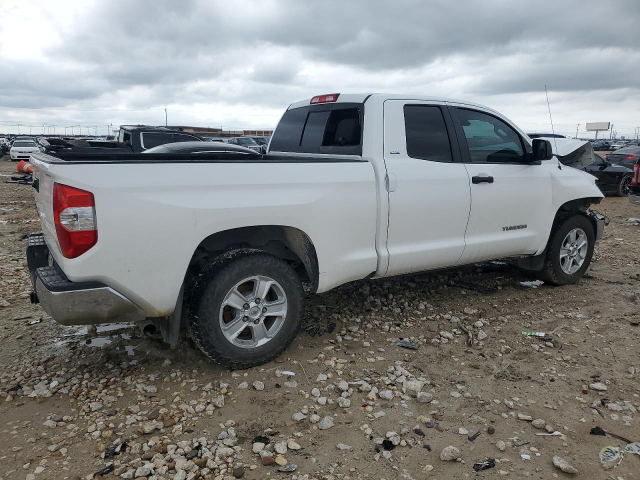 Photo 2 VIN: 5TFUM5F19JX076554 - TOYOTA TUNDRA 