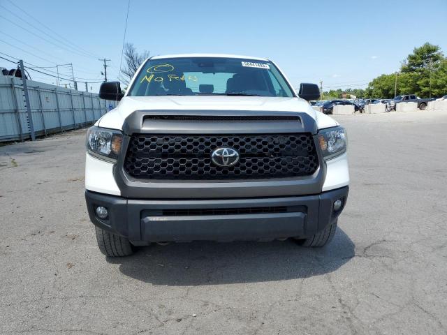 Photo 4 VIN: 5TFUM5F19JX077946 - TOYOTA TUNDRA DOU 