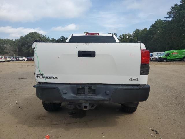 Photo 5 VIN: 5TFUM5F1XAX013981 - TOYOTA TUNDRA DOU 