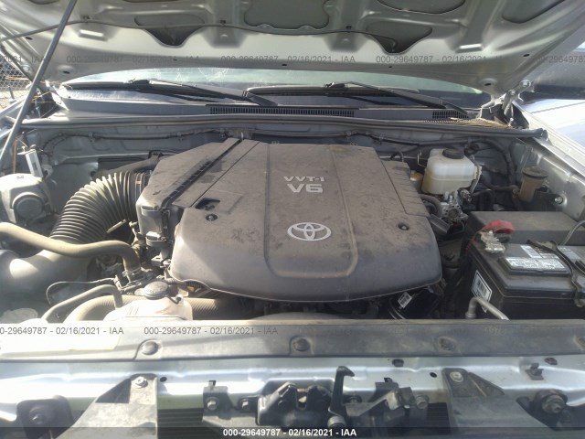 Photo 9 VIN: 5TFUU4EN0DX082861 - TOYOTA TACOMA 