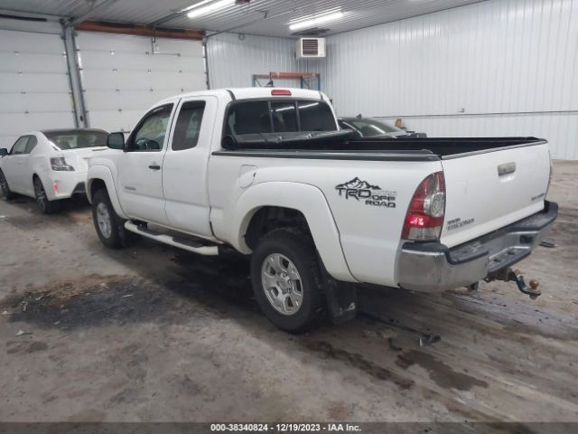 Photo 2 VIN: 5TFUU4EN0FX148280 - TOYOTA TACOMA 