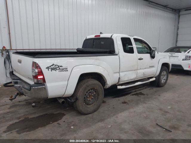 Photo 3 VIN: 5TFUU4EN0FX148280 - TOYOTA TACOMA 