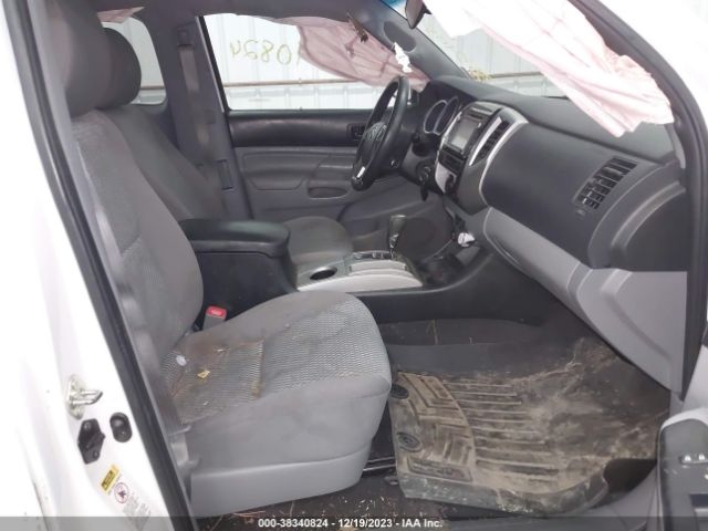 Photo 4 VIN: 5TFUU4EN0FX148280 - TOYOTA TACOMA 