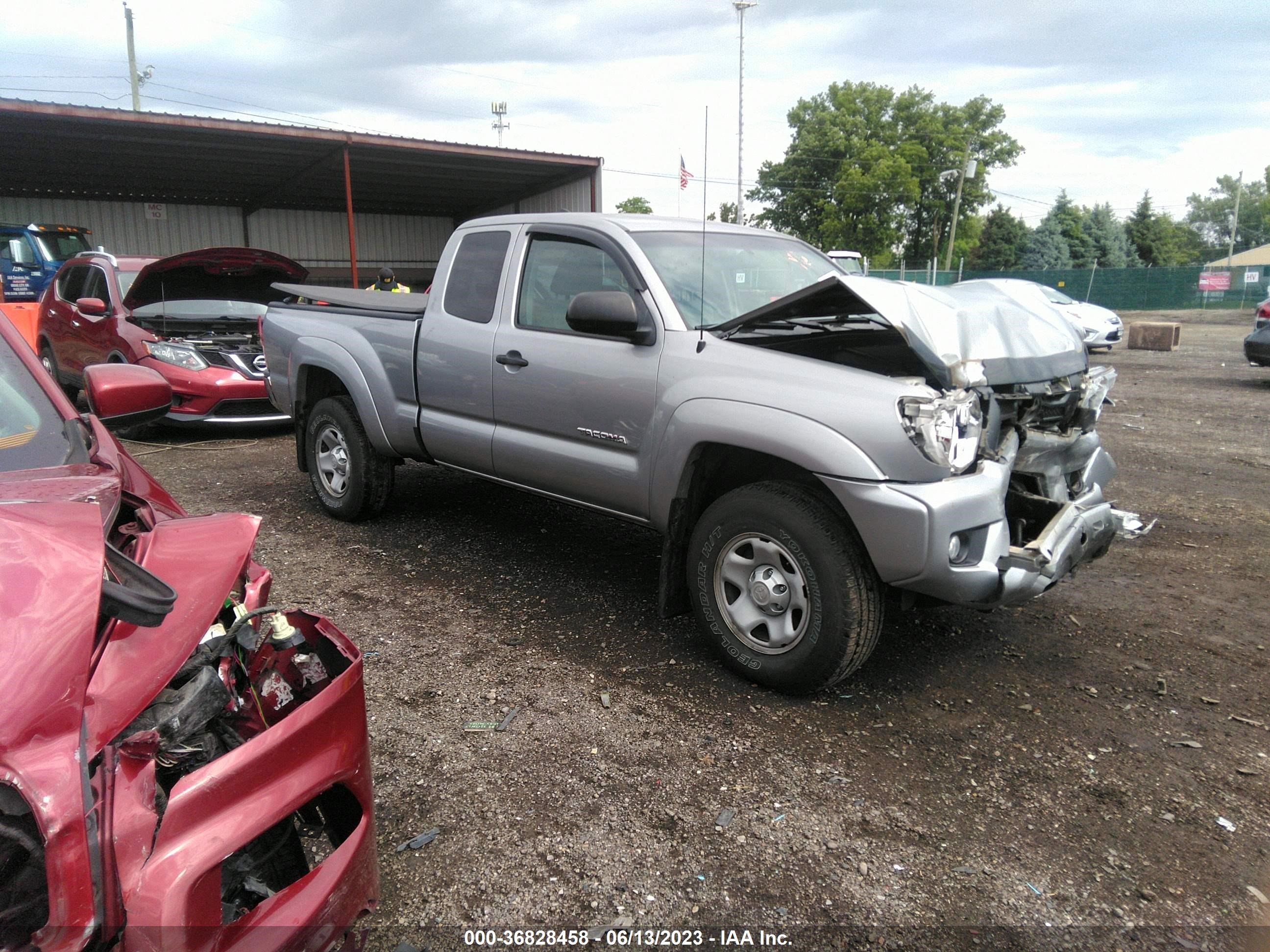 Photo 12 VIN: 5TFUU4EN1EX089254 - TOYOTA TACOMA 