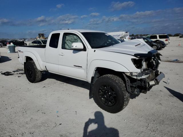 Photo 3 VIN: 5TFUU4EN1FX134663 - TOYOTA TACOMA 