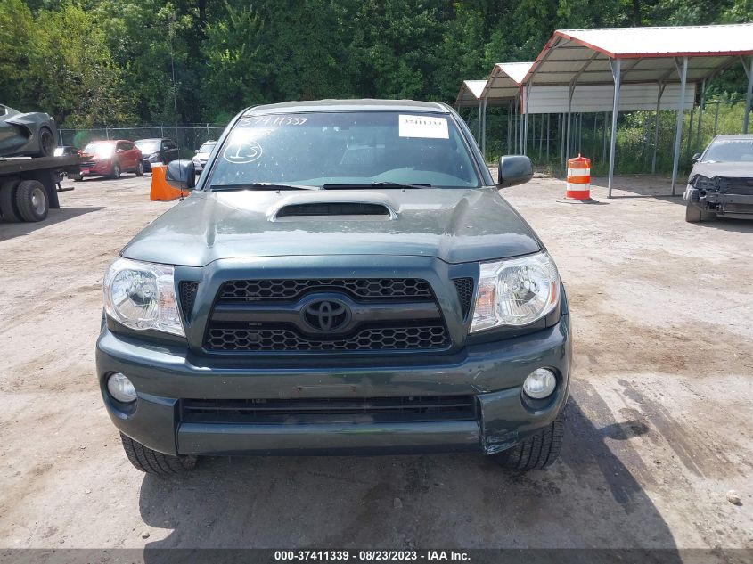 Photo 11 VIN: 5TFUU4EN2BX011951 - TOYOTA TACOMA 