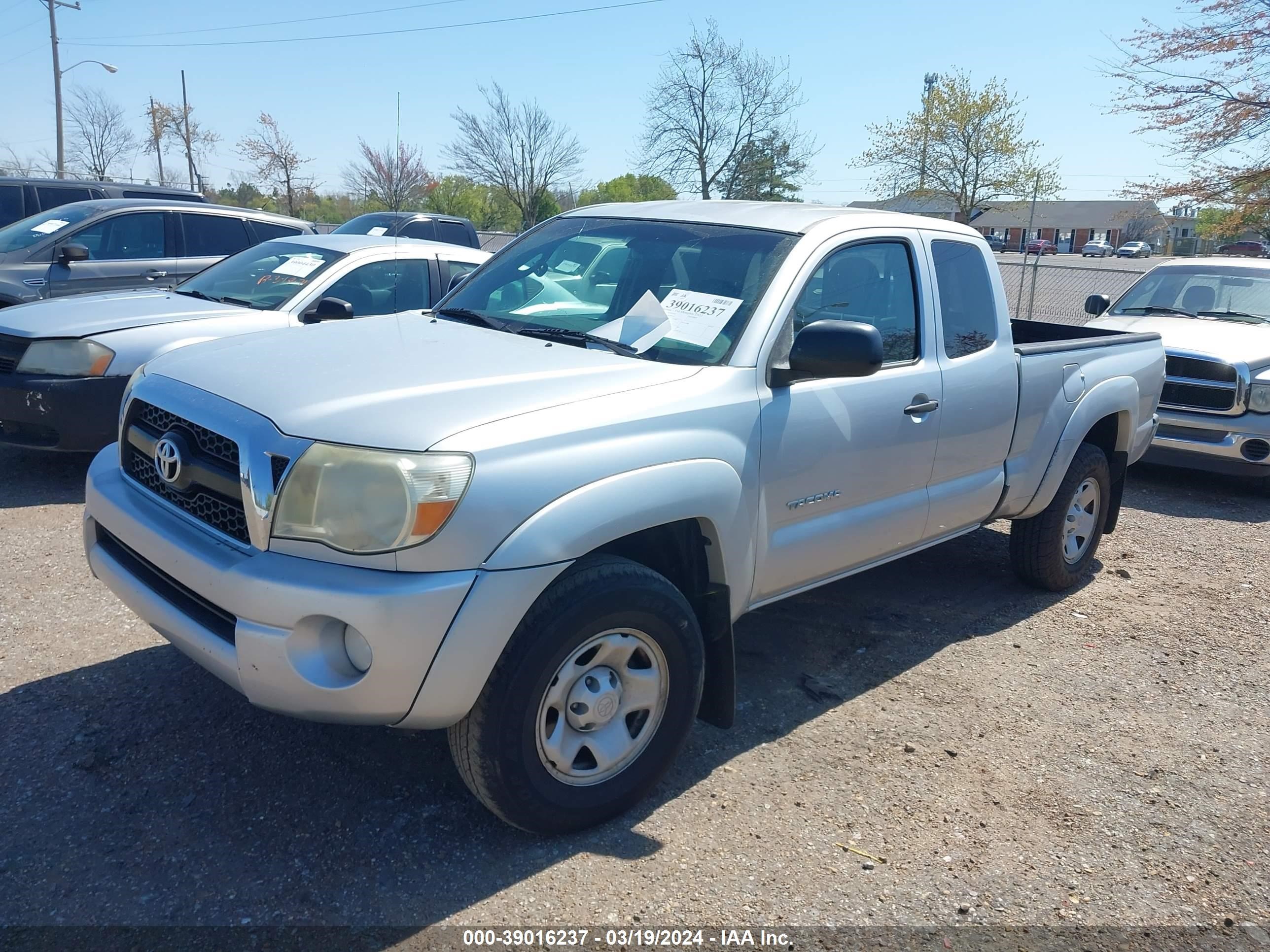 Photo 1 VIN: 5TFUU4EN3BX006158 - TOYOTA TACOMA 