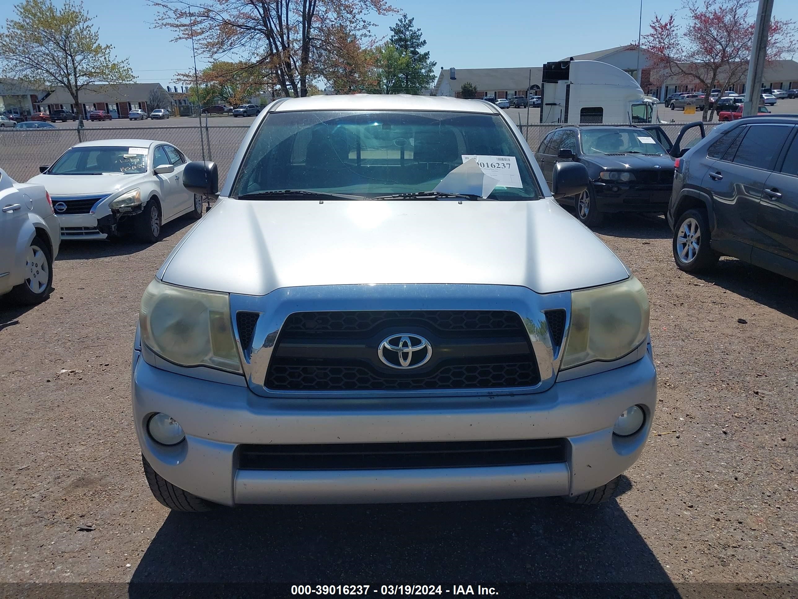 Photo 10 VIN: 5TFUU4EN3BX006158 - TOYOTA TACOMA 