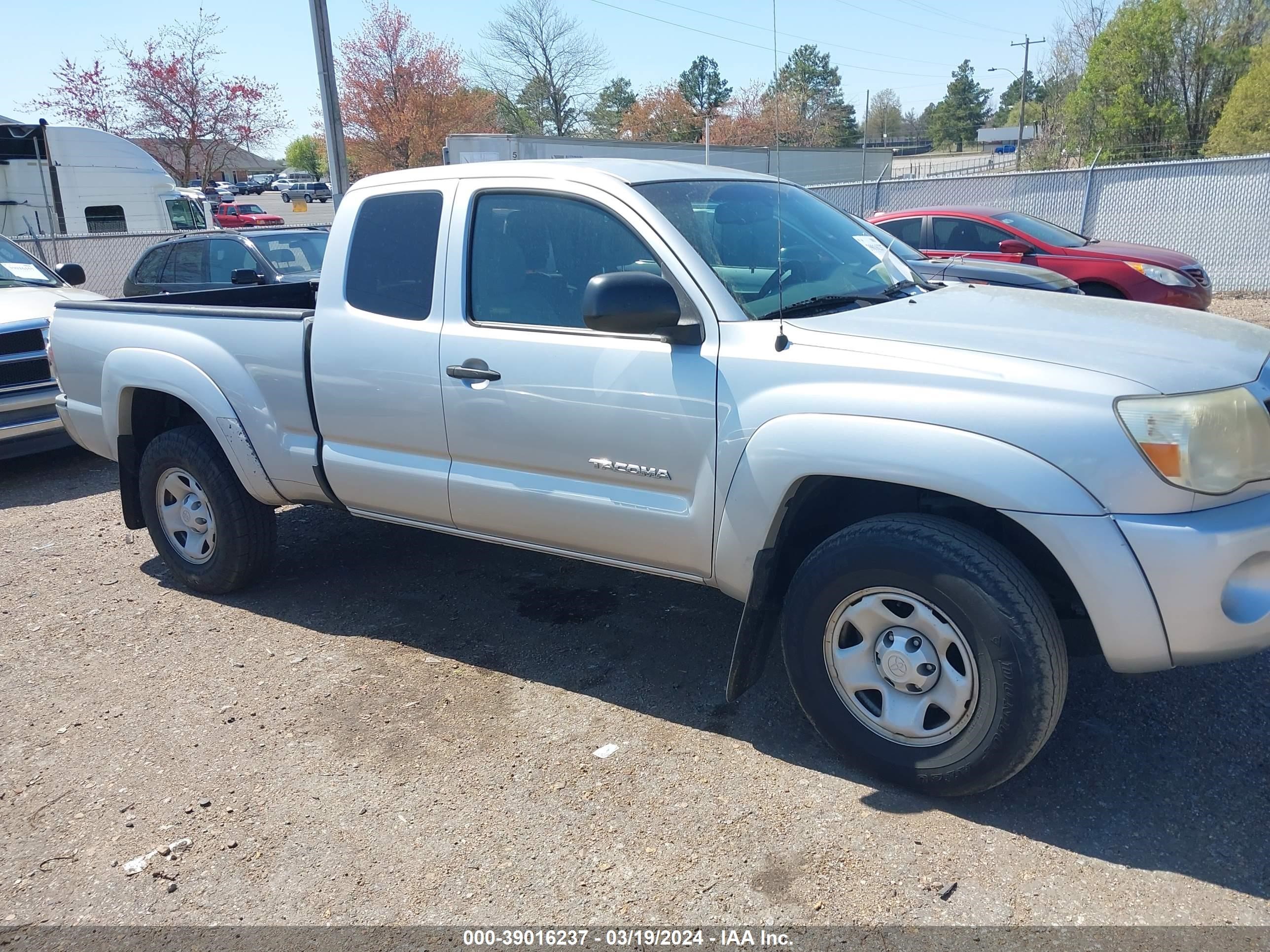 Photo 11 VIN: 5TFUU4EN3BX006158 - TOYOTA TACOMA 