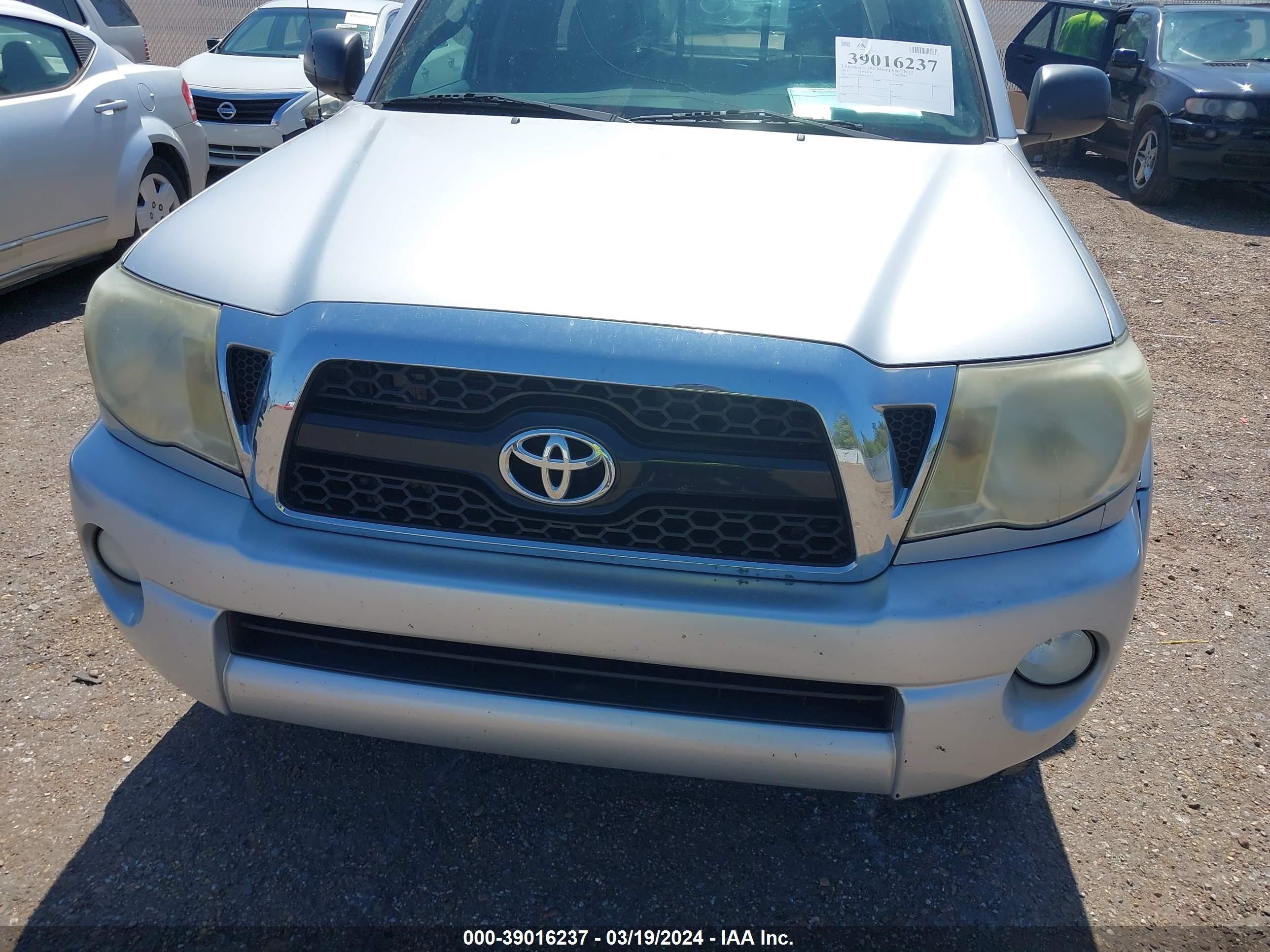 Photo 5 VIN: 5TFUU4EN3BX006158 - TOYOTA TACOMA 