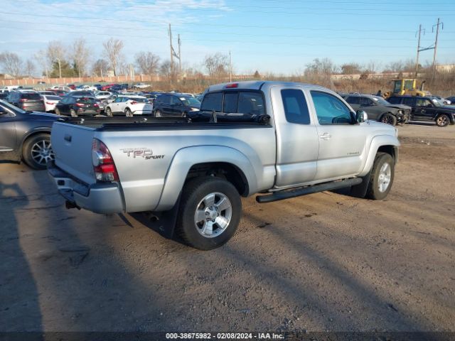 Photo 3 VIN: 5TFUU4EN3DX061471 - TOYOTA TACOMA 