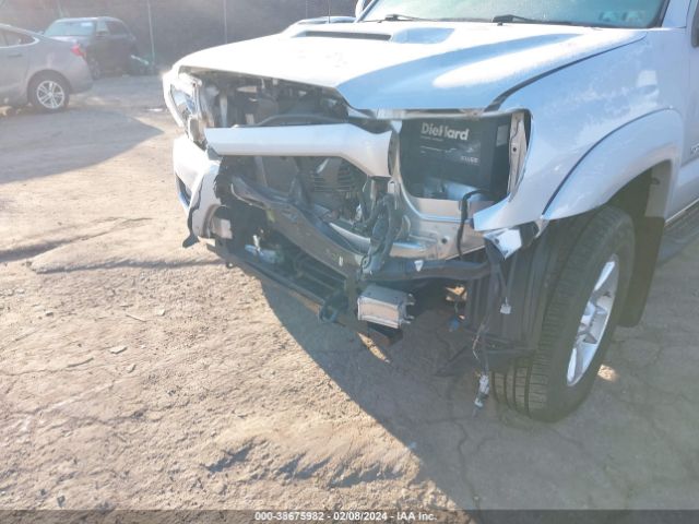 Photo 5 VIN: 5TFUU4EN3DX061471 - TOYOTA TACOMA 