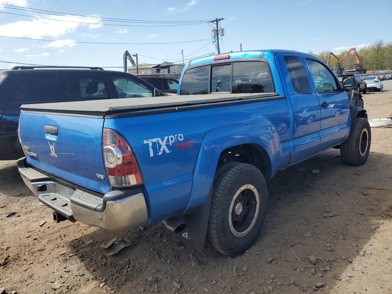 Photo 2 VIN: 5TFUU4EN4BX002989 - TOYOTA TACOMA 