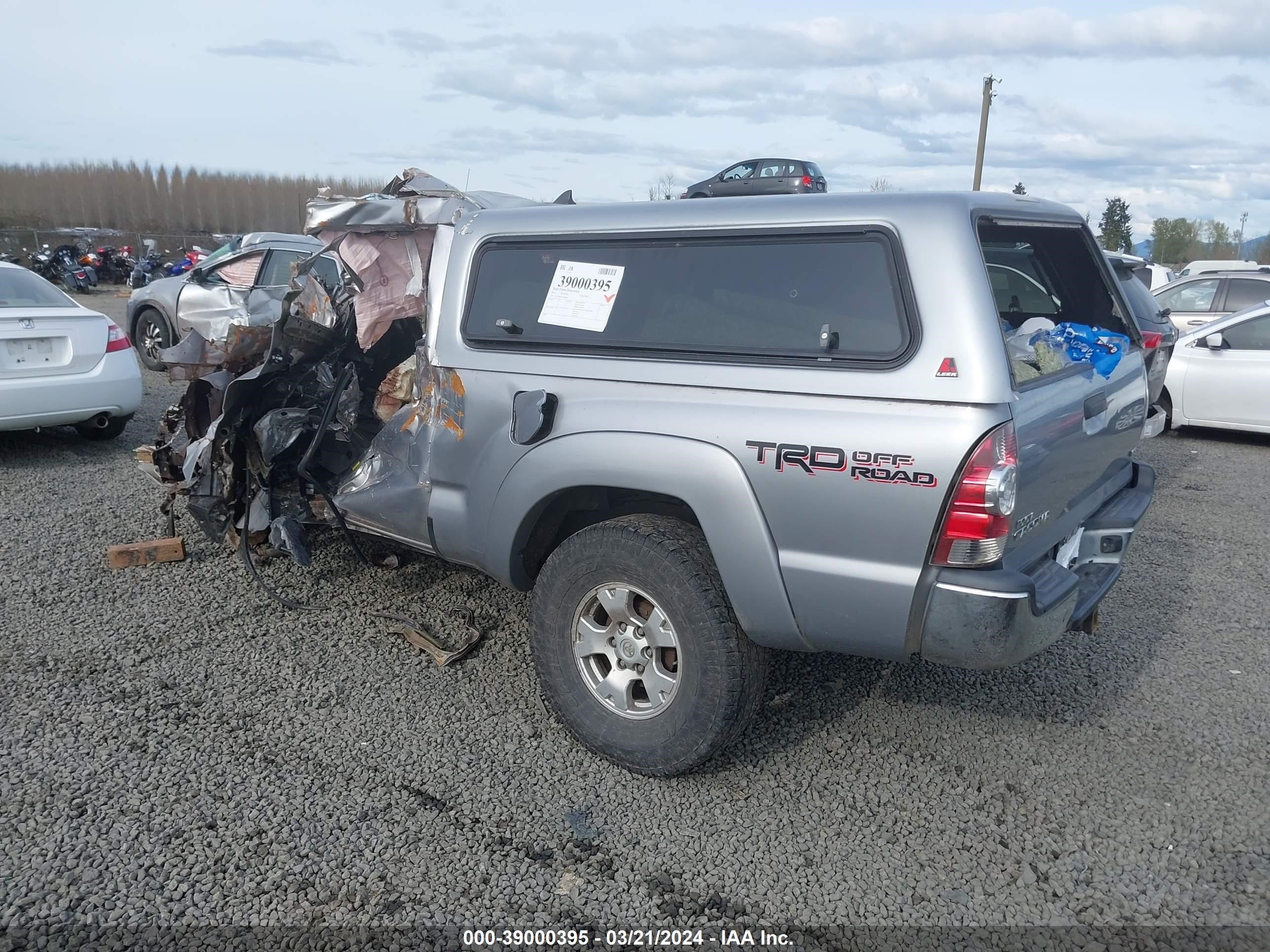 Photo 2 VIN: 5TFUU4EN4EX088406 - TOYOTA TACOMA 