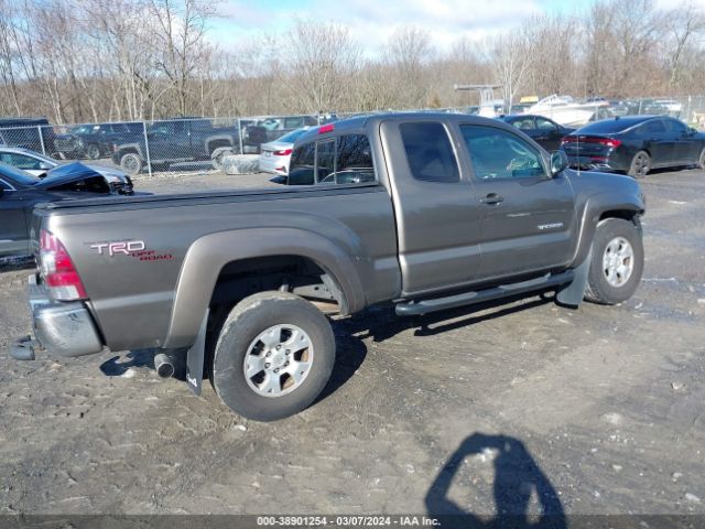 Photo 3 VIN: 5TFUU4EN5BX016786 - TOYOTA TACOMA 