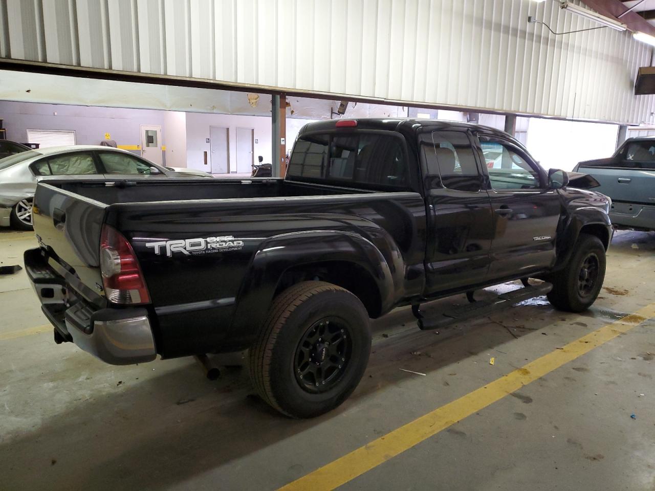 Photo 2 VIN: 5TFUU4EN5DX060659 - TOYOTA TACOMA 