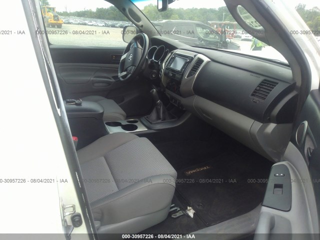 Photo 4 VIN: 5TFUU4EN6EX104900 - TOYOTA TACOMA 