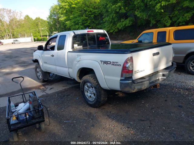 Photo 2 VIN: 5TFUU4EN8FX121439 - TOYOTA TACOMA 