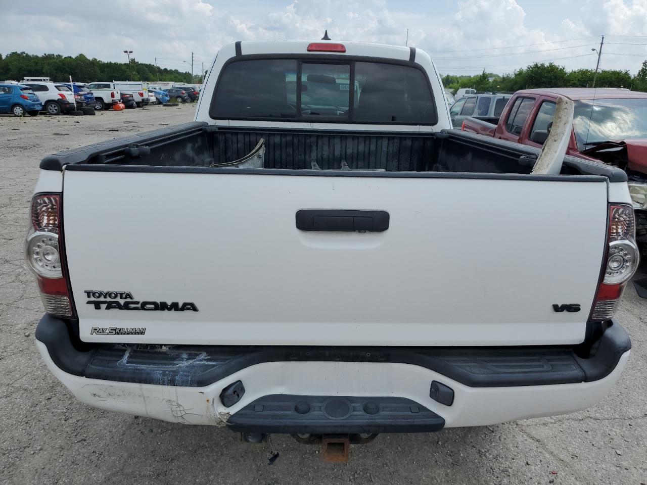 Photo 5 VIN: 5TFUU4EN9FX111681 - TOYOTA TACOMA 