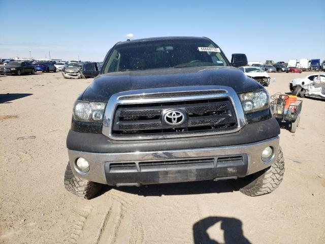 Photo 4 VIN: 5TFUW5F10AX110973 - TOYOTA TUNDRA DOU 