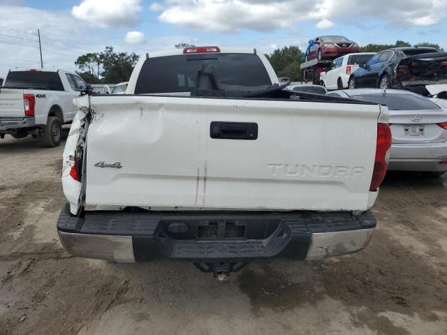 Photo 5 VIN: 5TFUW5F10HX644839 - TOYOTA TUNDRA 