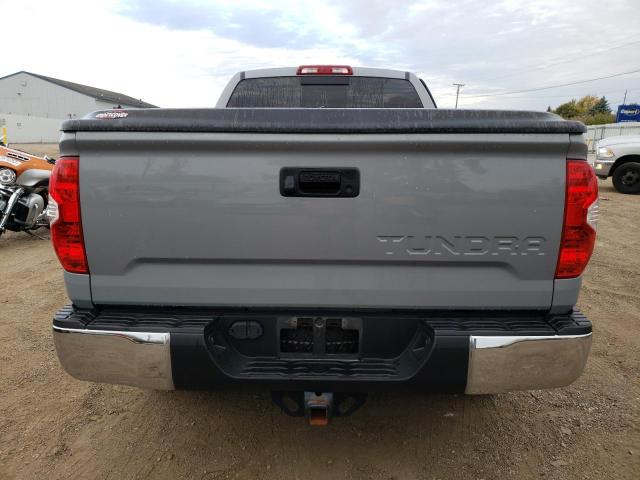 Photo 5 VIN: 5TFUW5F10JX719643 - TOYOTA TUNDRA 