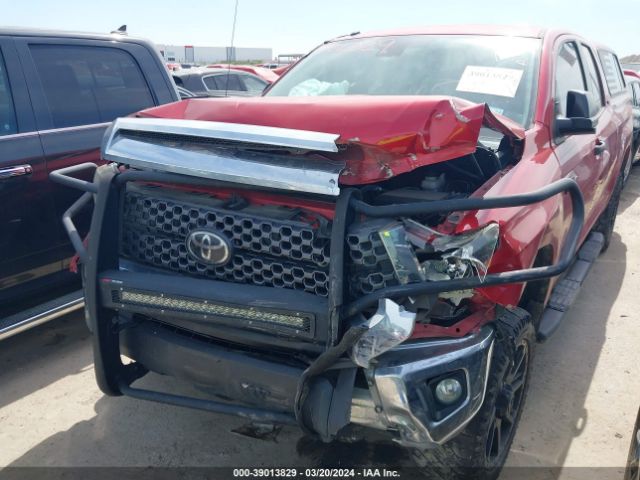 Photo 5 VIN: 5TFUW5F10KX841405 - TOYOTA TUNDRA 