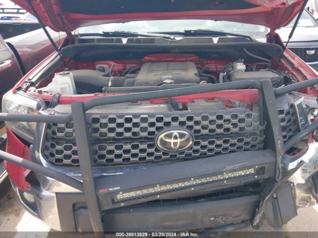 Photo 9 VIN: 5TFUW5F10KX841405 - TOYOTA TUNDRA 