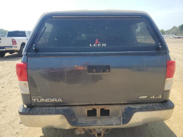 Photo 5 VIN: 5TFUW5F11AX132612 - TOYOTA TUNDRA DOU 