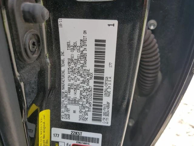 Photo 11 VIN: 5TFUW5F11CX215637 - TOYOTA TUNDRA DOU 