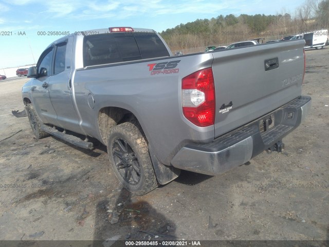 Photo 2 VIN: 5TFUW5F11JX702074 - TOYOTA TUNDRA 4WD 