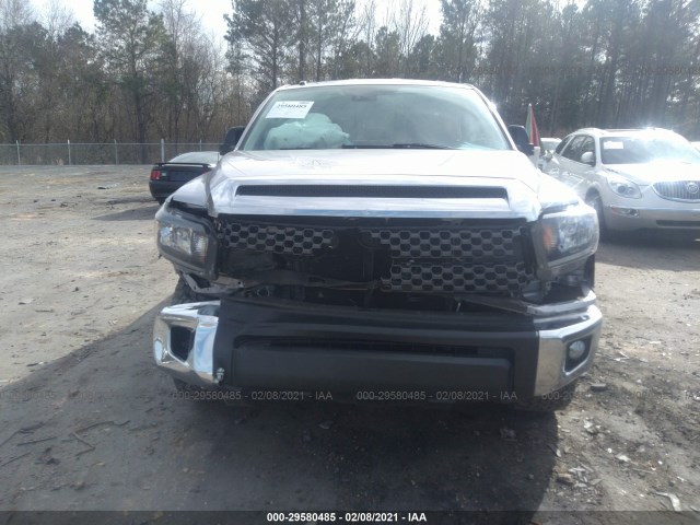 Photo 5 VIN: 5TFUW5F11JX702074 - TOYOTA TUNDRA 4WD 