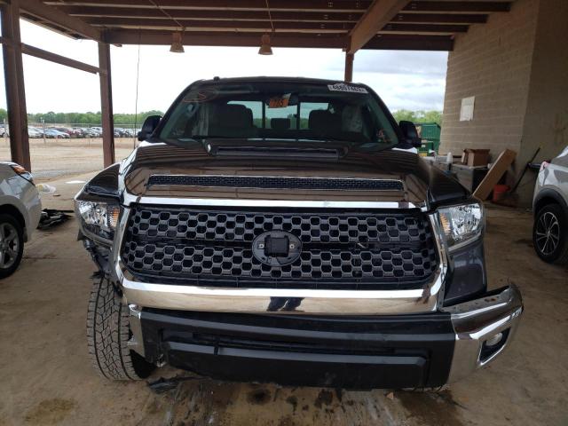 Photo 4 VIN: 5TFUW5F11JX715519 - TOYOTA TUNDRA DOU 