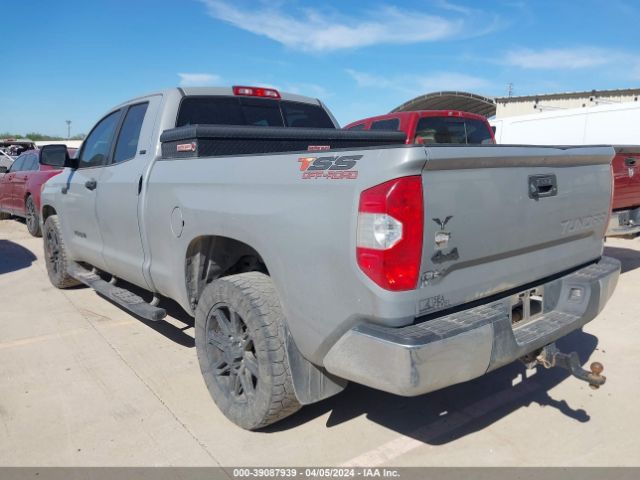 Photo 2 VIN: 5TFUW5F11JX730425 - TOYOTA TUNDRA 