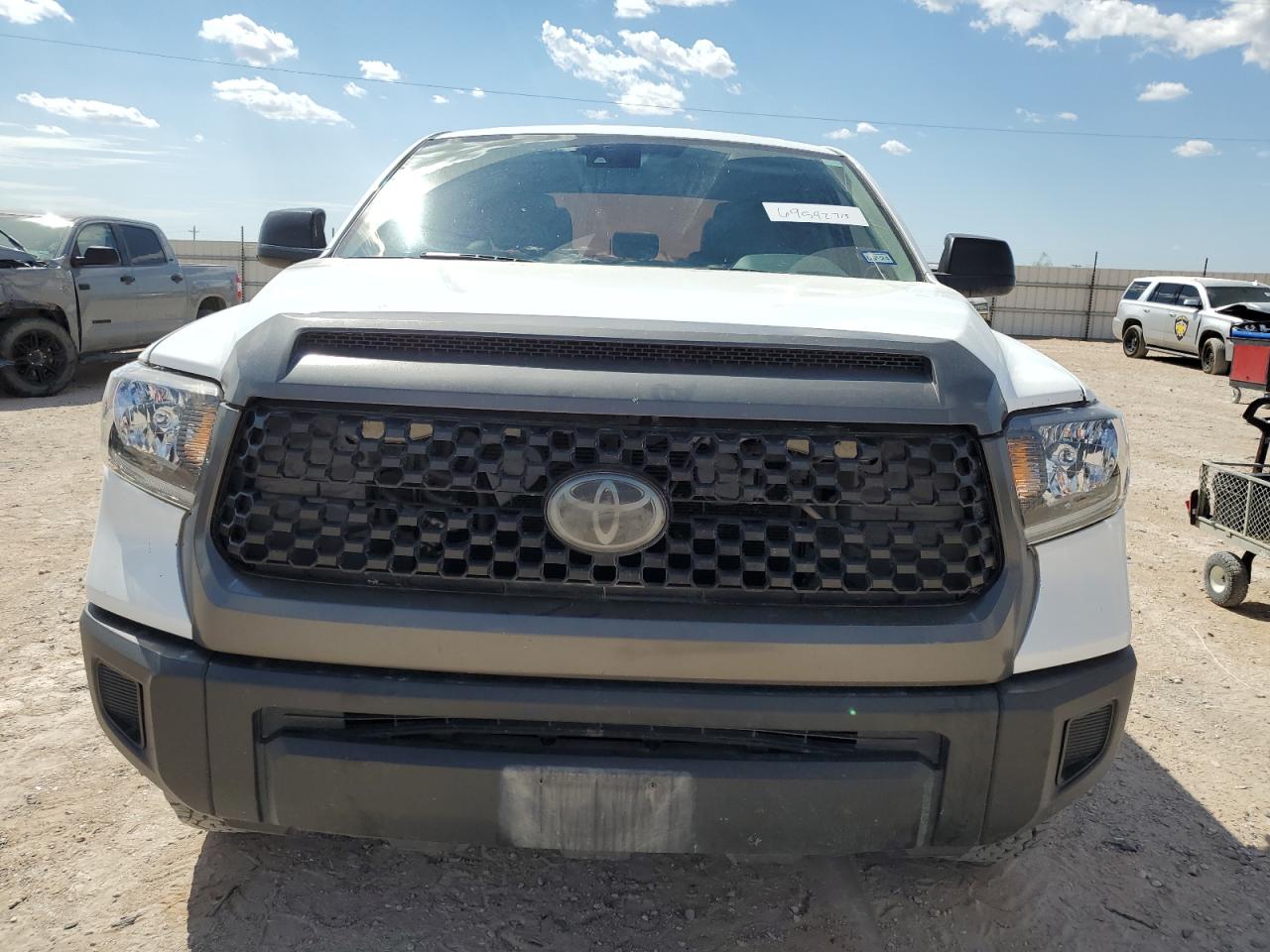 Photo 4 VIN: 5TFUW5F11JX753011 - TOYOTA TUNDRA 