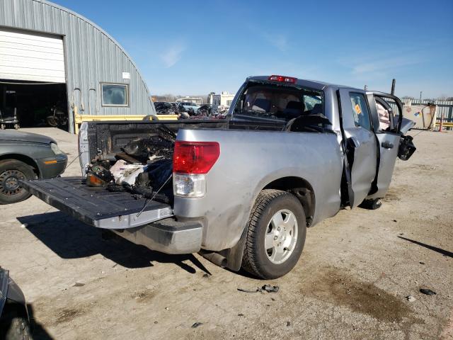 Photo 3 VIN: 5TFUW5F12AX120422 - TOYOTA TUNDRA DOU 