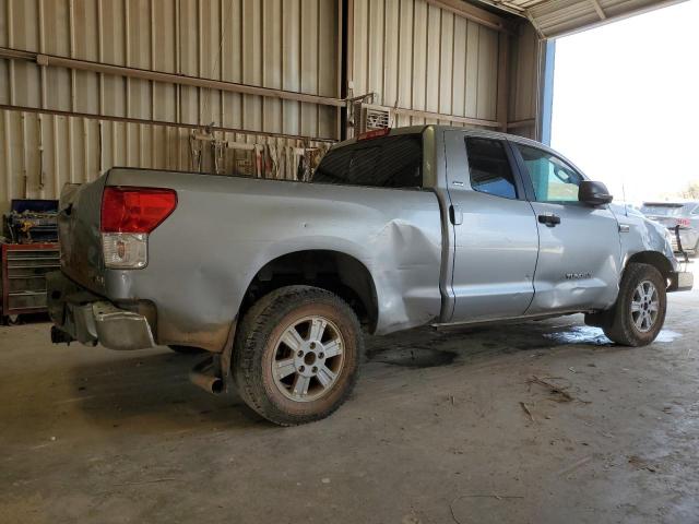 Photo 2 VIN: 5TFUW5F12BX167869 - TOYOTA TUNDRA DOU 